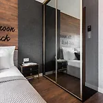 Flatbook - Deo Plaza Comfort Lejlighed *
