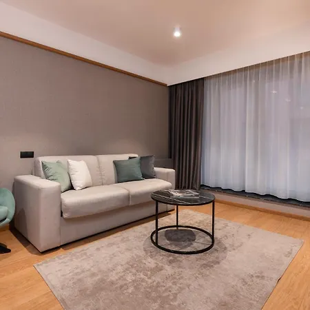 Flatbook - Deo Plaza Comfort Apartmán *